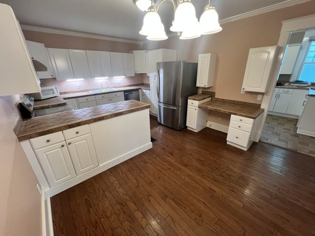112 S Tarver Ave, Lebanon, TN 37087