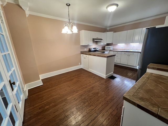 112 S Tarver Ave, Lebanon, TN 37087