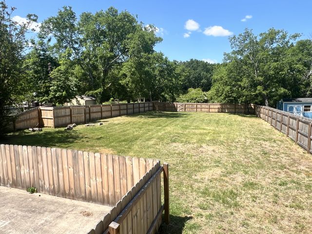 112 S Tarver Ave, Lebanon, TN 37087