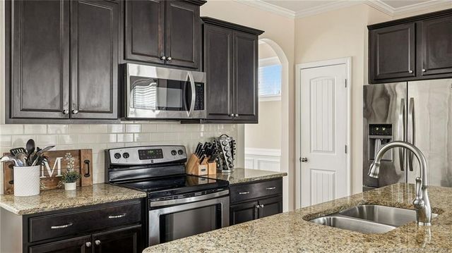 760 Legacy Lakes Way, Aberdeen, NC 28315