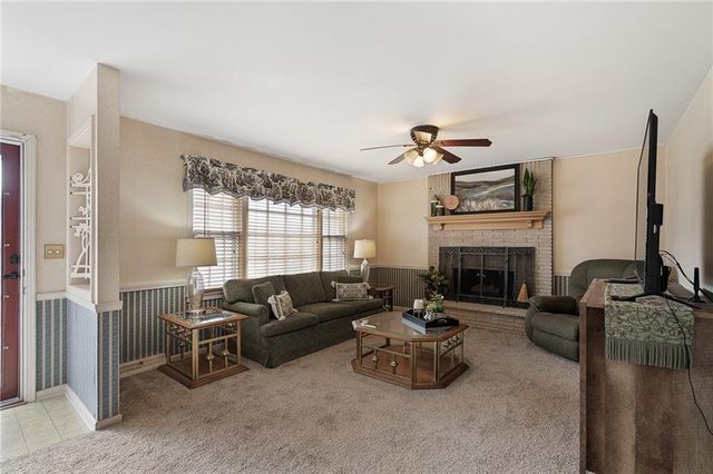 12128 E 49th Street, Independence, MO 64055