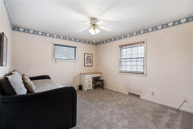 12128 E 49th Street, Independence, MO 64055