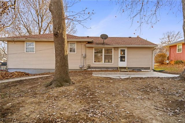 12128 E 49th Street, Independence, MO 64055