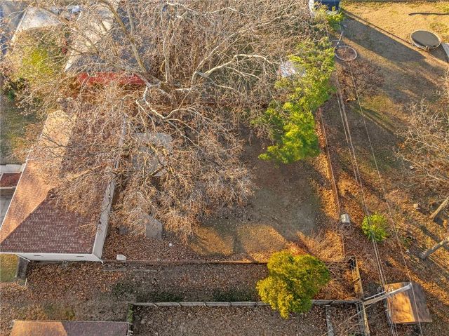 12128 E 49th Street, Independence, MO 64055