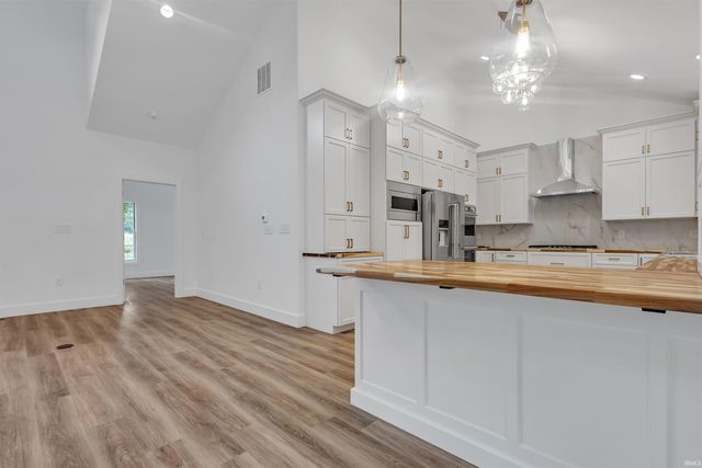 6221 S Shields Ridge Road, Bloomington, IN 47401