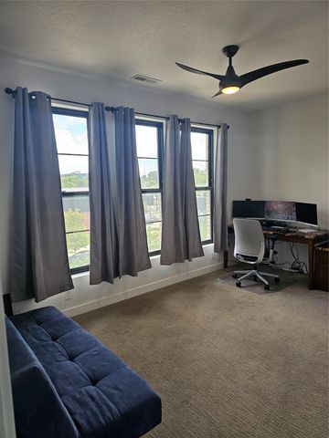 924 12th Street, Des Moines, IA 50309