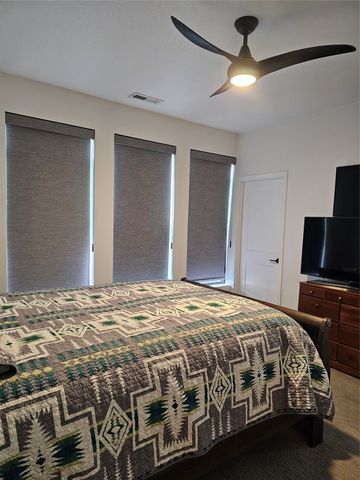 924 12th Street, Des Moines, IA 50309