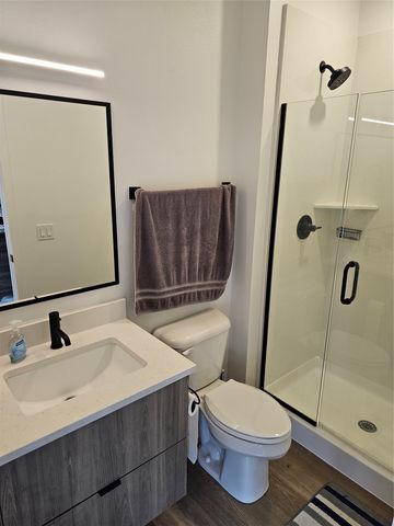 924 12th Street, Des Moines, IA 50309