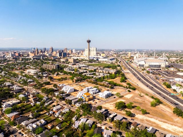 416 Santa Clara Place, San Antonio, TX 78210