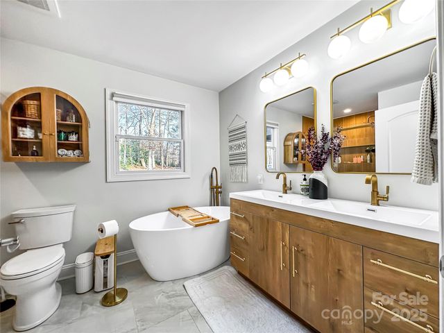 9501 Bartlett Road, Mint Hill, NC 28227