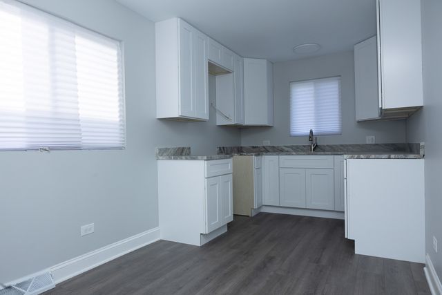 343 W 102nd Place, Chicago, IL 60628