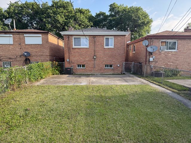 343 W 102nd Place, Chicago, IL 60628