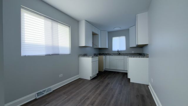 343 W 102nd Place, Chicago, IL 60628