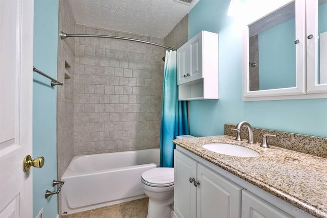 8244 Springleaf Lake Drive, Colerain Twp, OH 45247