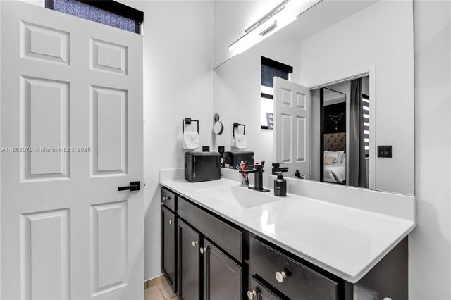 11505 SW 250th St, Homestead, FL 33032