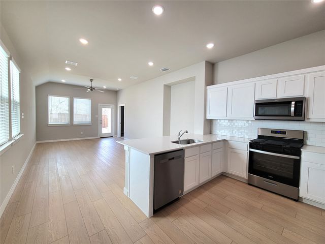 3619 CHAMBERS Drive, Farmersville, TX 75442