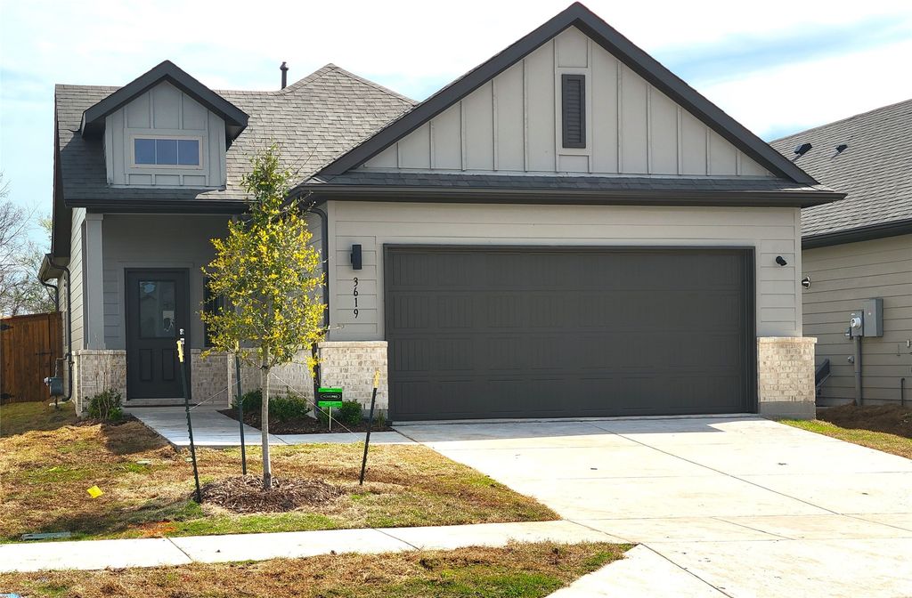 3619 CHAMBERS Drive, Farmersville, TX 75442
