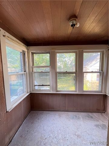 375 Winspear Avenue, Buffalo, NY 14215