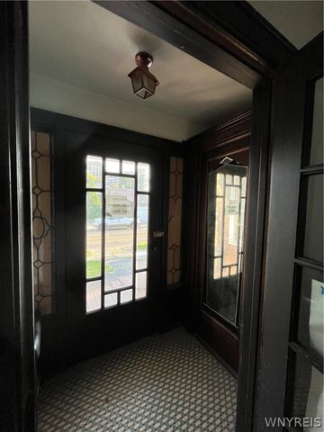 375 Winspear Avenue, Buffalo, NY 14215