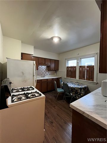 375 Winspear Avenue, Buffalo, NY 14215