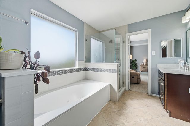 405 Regency Court, Friendswood, TX 77546