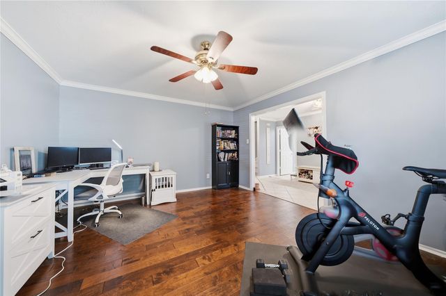 405 Regency Court, Friendswood, TX 77546
