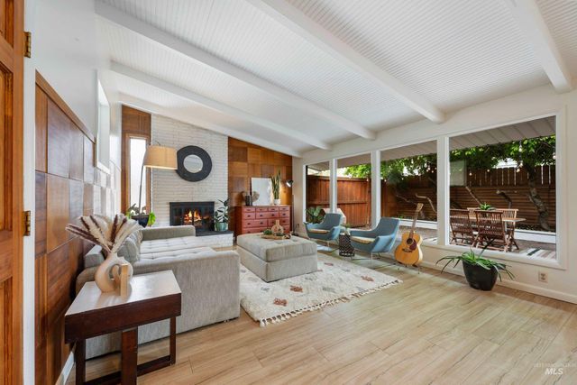 6708 W Holiday Drive, Boise, ID 83709