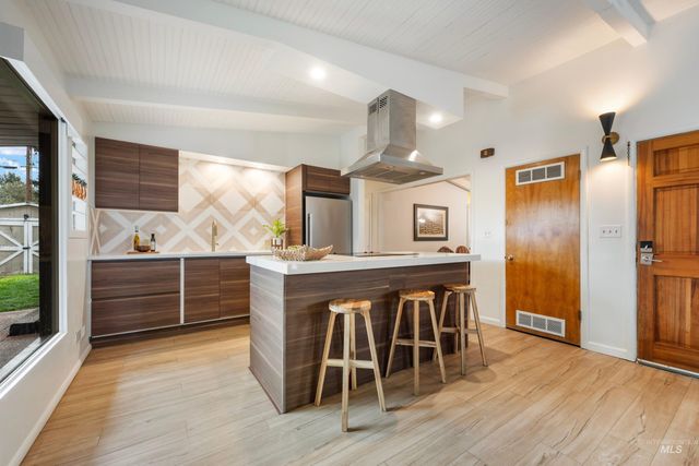 6708 W Holiday Drive, Boise, ID 83709