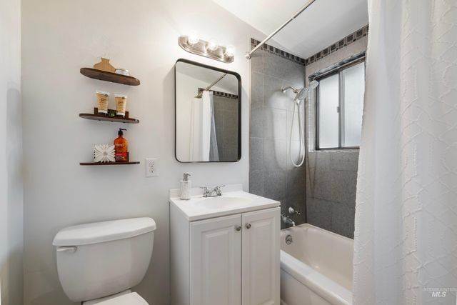 6708 W Holiday Drive, Boise, ID 83709