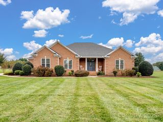 611 Davis Farm Drive, Salisbury, NC 28147