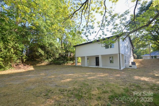307 N Catawba Street, Lancaster, SC 29720