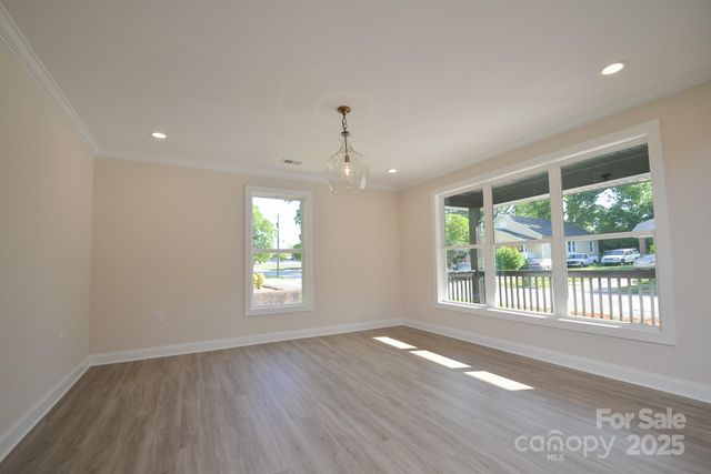 307 N Catawba Street, Lancaster, SC 29720