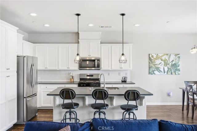 1906 McIntosh Way, Bakersfield, CA 93312