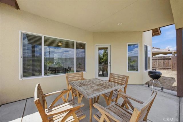 1906 McIntosh Way, Bakersfield, CA 93312