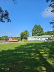 2821 Egan Road, Big Stone Gap, VA 24219