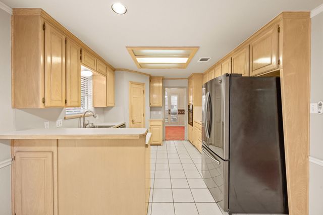 924 Hardie Street, Hurst, TX 76053