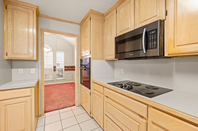 924 Hardie Street, Hurst, TX 76053