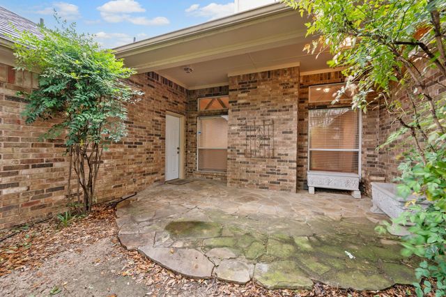 924 Hardie Street, Hurst, TX 76053