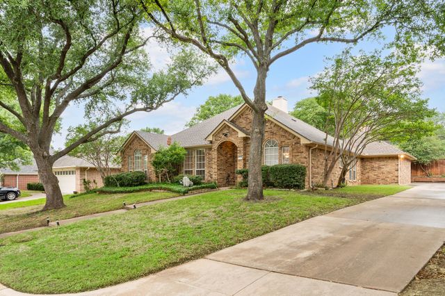 924 Hardie Street, Hurst, TX 76053
