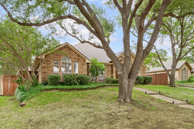 924 Hardie Street, Hurst, TX 76053