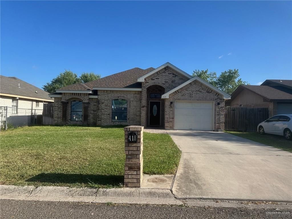 418 W Iroquois Avenue, Pharr, TX 78577