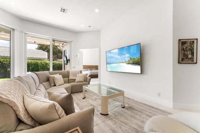 5760 NW 42nd Court, Boca Raton, FL 33496