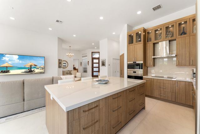 5760 NW 42nd Court, Boca Raton, FL 33496