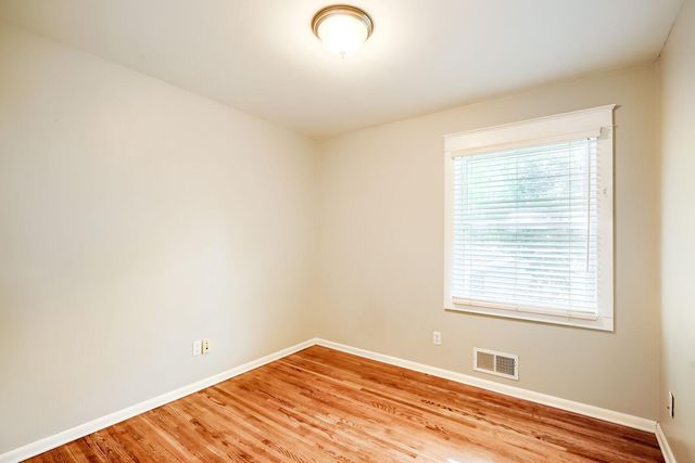 7100 Foxboro Lane, Woodbury, MN 55125