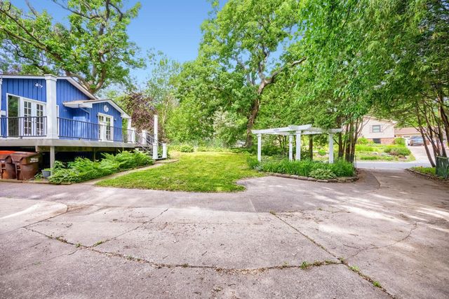 7100 Foxboro Lane, Woodbury, MN 55125