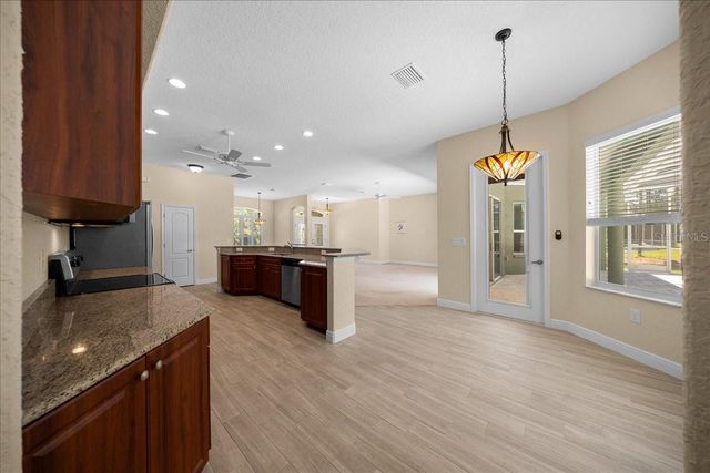 5 SAINTPAULIA STREET, Homosassa, FL 34446