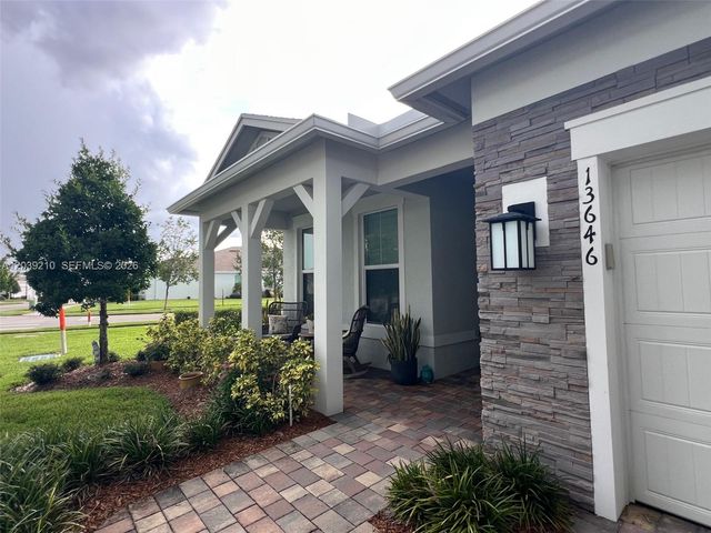 13646 SW Gingerline Drive, Port St. Lucie, Port St Lucie, FL 34987