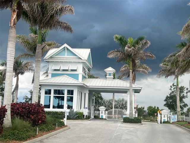 13646 SW Gingerline Drive, Port St. Lucie, Port St Lucie, FL 34987