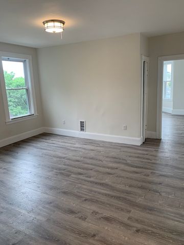 323 Chatham Street 2, Lynn, MA 01902