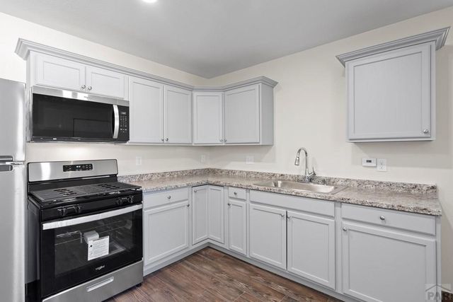 2027 E 14th St, Pueblo, CO 81001